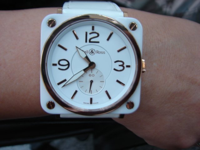 台中流當品拍賣 流當手錶 原裝 BELL & ROSS 柏萊士 陶瓷 18K玫瑰金 石英女錶 附盒單