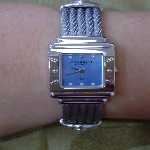 台中流當手錶拍賣 原裝 極新 CHARRIOL 夏利豪 6鑽 貝殼面 鋼索 石英 女錶 9成5新 特價出清